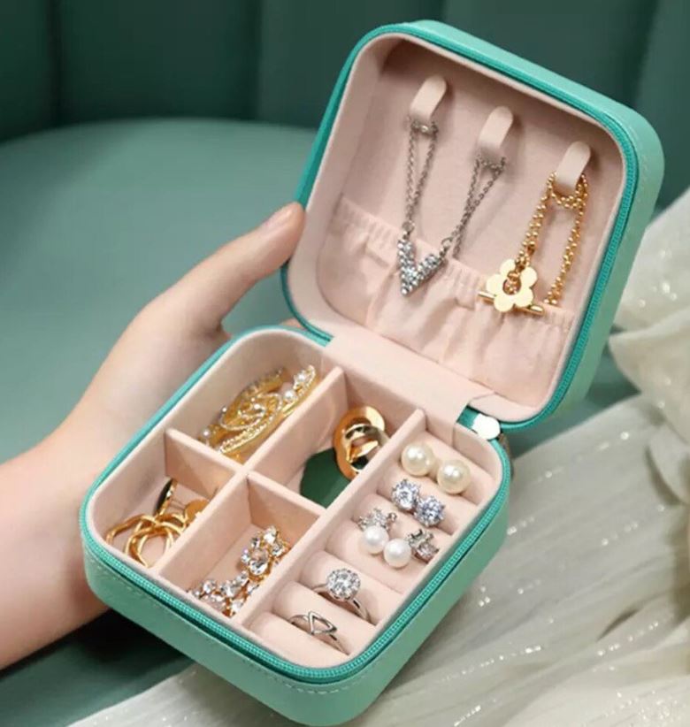 Travel-Jewellery-Case